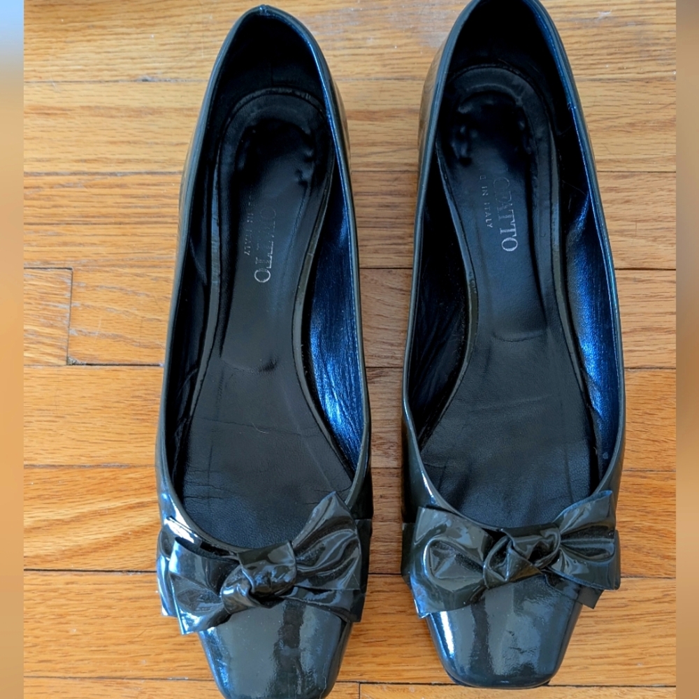 Dark Grey Patent Flats with Bow
